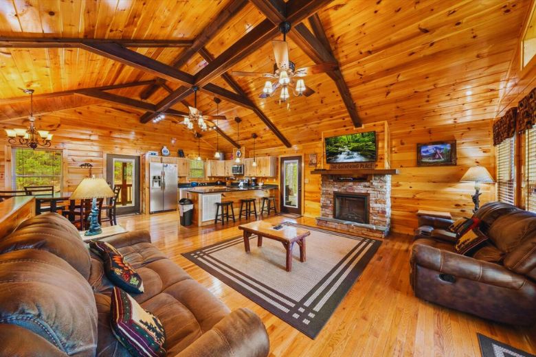 Why Our Pigeon Forge Cabins are Ideal for Your Winter Family Vacation